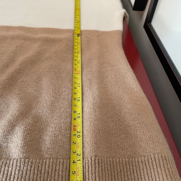 Garnet Hill Mongolian Cashmere Turtleneck Sweater in Ivory & Camel Size XS (2-4) - Picture 9 of 14